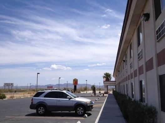 Super 8 By Wyndham Quartzsite Az Hotell Eksteriør bilde