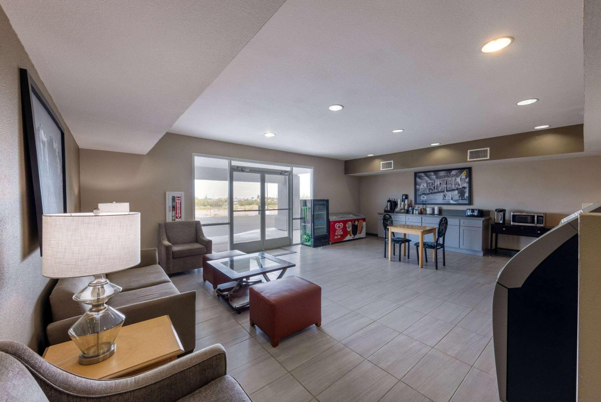 Super 8 By Wyndham Quartzsite Az Hotell Eksteriør bilde