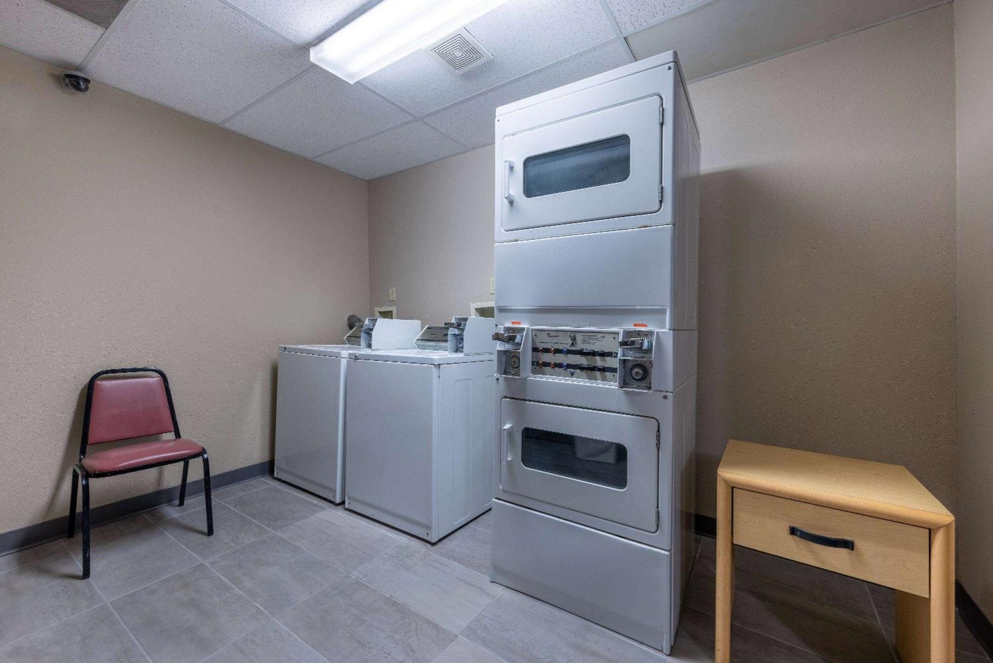 Super 8 By Wyndham Quartzsite Az Hotell Eksteriør bilde
